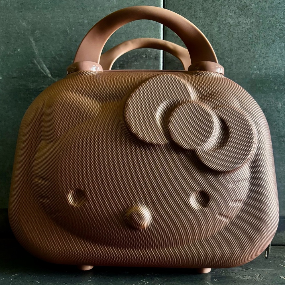 NEW Hello Kitty Rose Gold Handbag